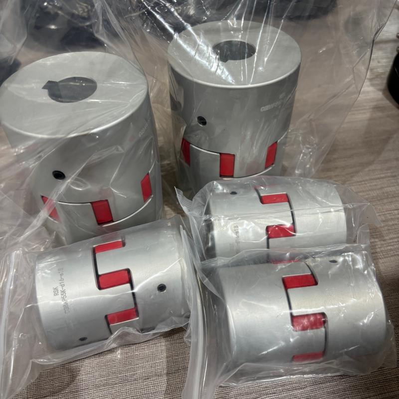 Kaakaskoppeling van aluminiumlegering PU-spin-inzetschroefsettype met spiebaan aangepast voor robots